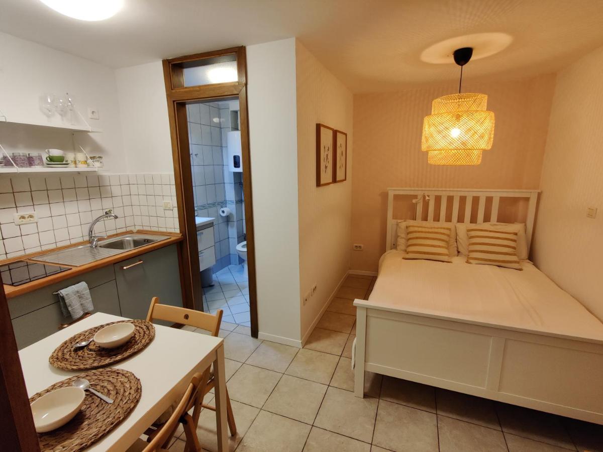 Apartment Marjo Pirano Esterno foto